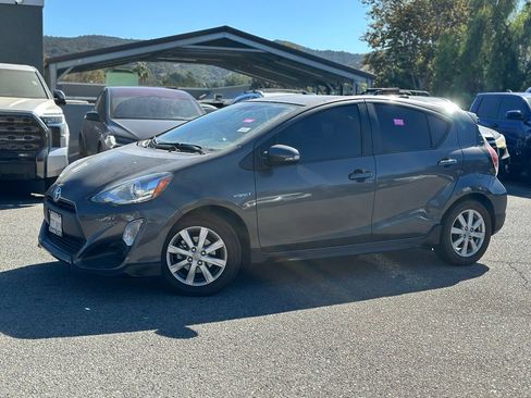 Used 2017 Toyota Prius C Two FWD image 1
