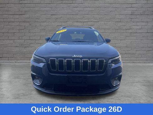 Used 2019 Jeep Cherokee Latitude Plus w/ Cold Weather Group AWD/4WD image 2