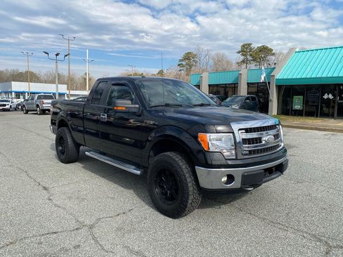Used 2014 Ford F150 XLT w/ XLT Chrome Package image 2
