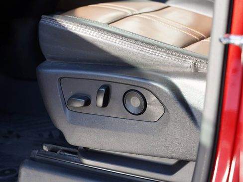 Used 2025 Chevrolet Silverado 3500 High Country w/ High Country Premium Package image 18