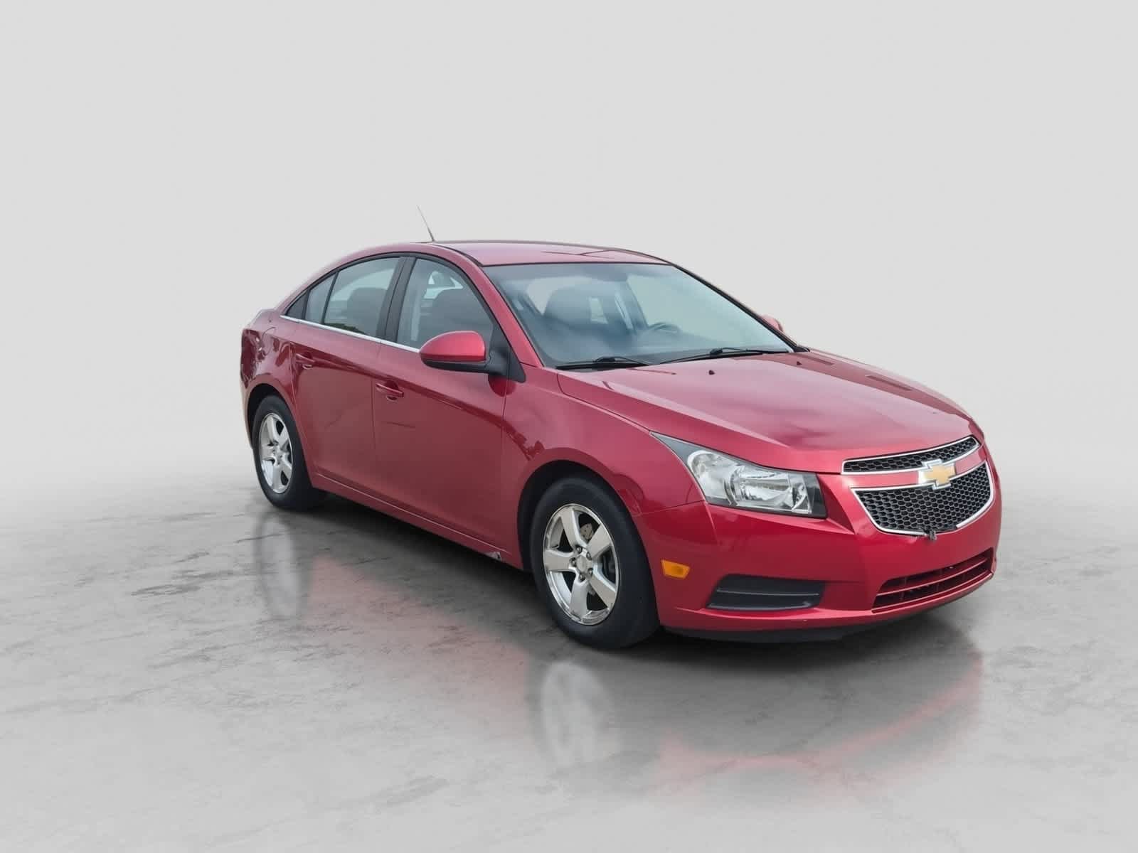 Used 2012 Chevrolet Cruze LT FWD image 2