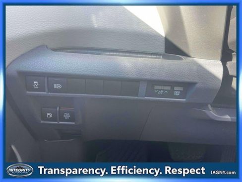 Certified 2021 Toyota Sienna XLE image 22