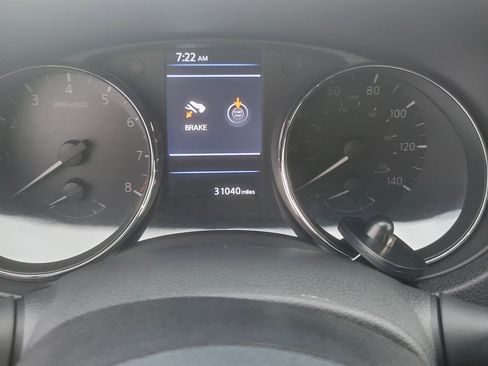 Used 2020 Nissan Rogue SL w/ Premium Package AWD/4WD image 10
