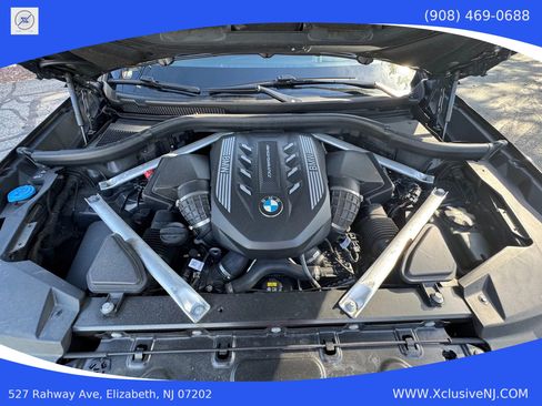 Used 2022 BMW X6 M50i w/ Executive Package image 28