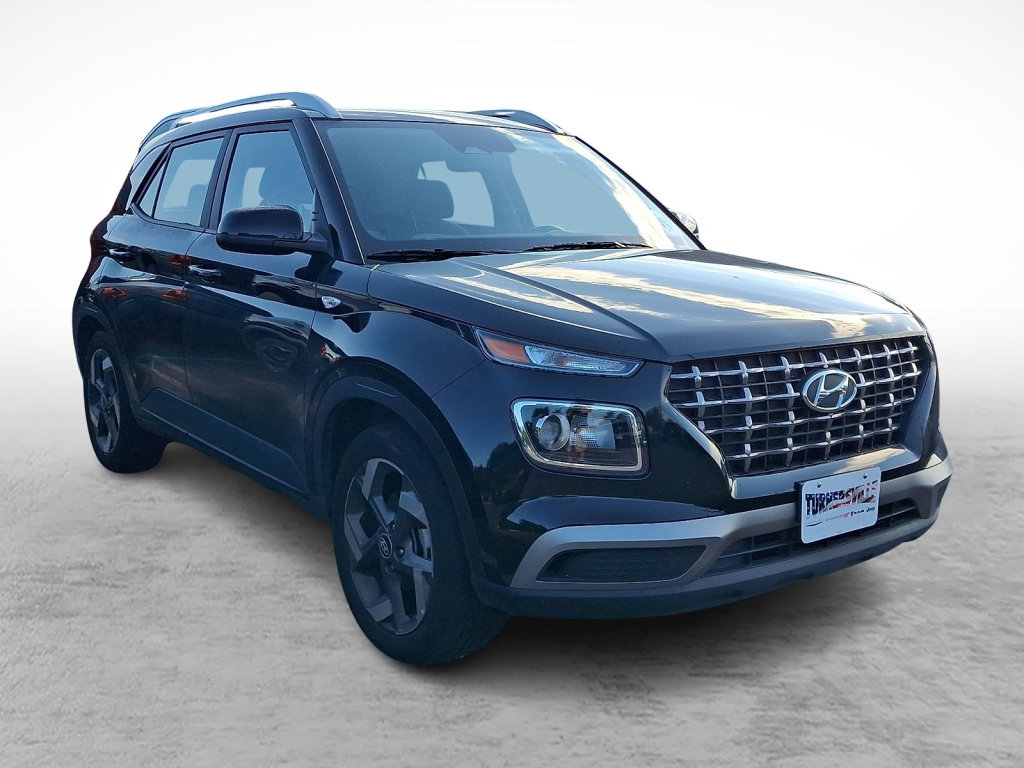 Used 2025 Hyundai Venue SEL FWD image 3