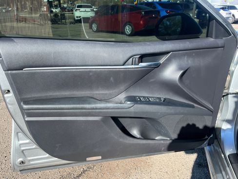 Used 2018 Toyota Camry SE image 13