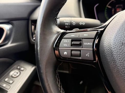 Used 2025 Honda Civic Sport image 17