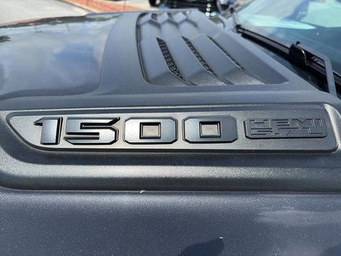 Used 2020 RAM 1500 Laramie AWD/4WD image 12