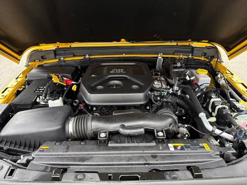 Certified 2021 Jeep Wrangler Sport AWD/4WD image 23