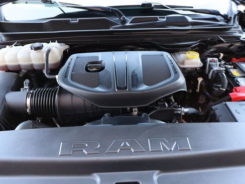 Used 2025 RAM 1500 Laramie AWD/4WD image 54