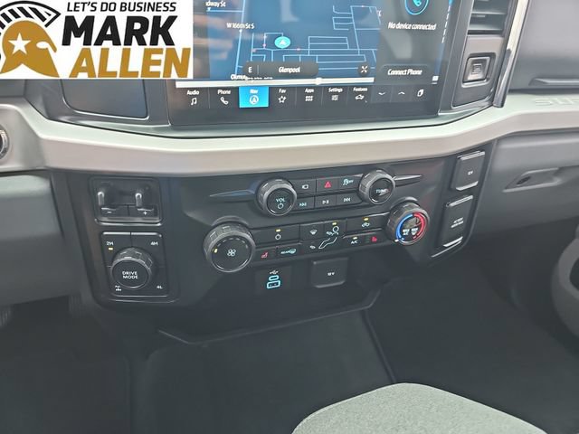 Used 2025 Ford F250 XLT w/ Black Appearance Package AWD/4WD image 18
