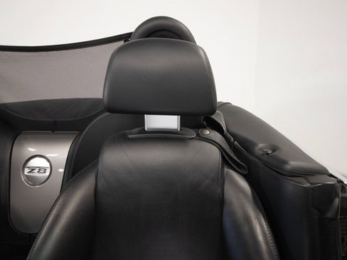 Used 2001 BMW Z8 image 4