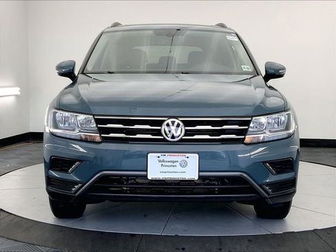 Used 2021 Volkswagen Tiguan SE w/ Panoramic Sunroof Package AWD/4WD image 8