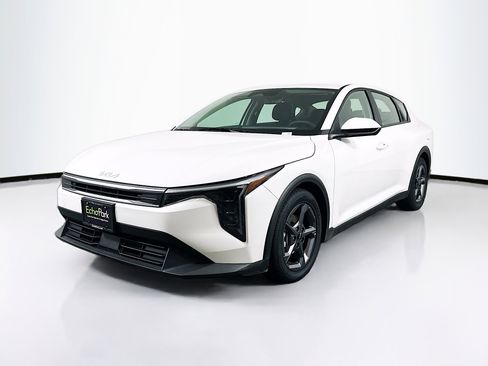 Used 2025 Kia K4 FWD image 3
