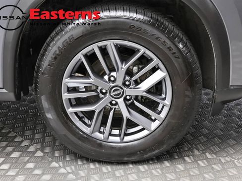 Used 2023 Nissan Rogue S AWD/4WD image 31