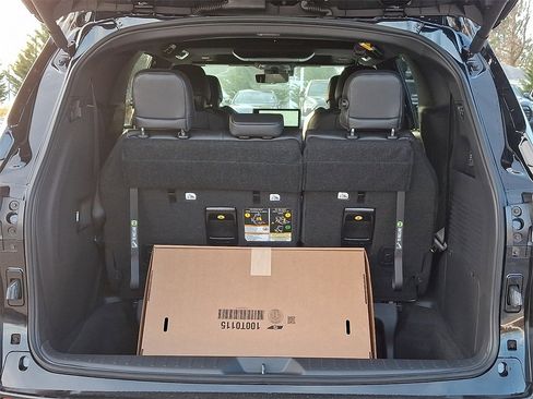 New 2026 Toyota Sienna Platinum image 20