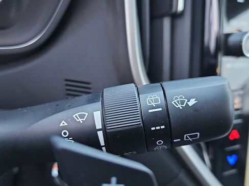 Used 2025 Subaru Ascent Limited image 27