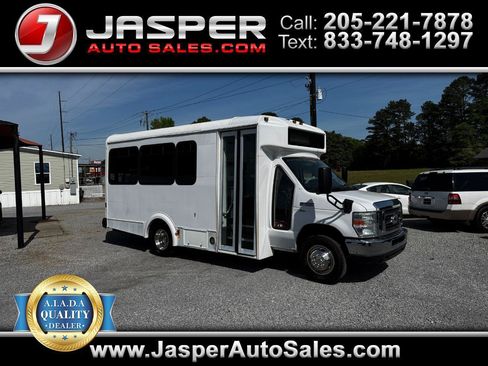 Used 2016 Ford E-350 and Econoline 350 Super Duty RWD image 1