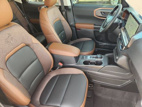 New 2026 Ford Bronco Sport Outer Banks w/ Outer Banks Tech Package+ AWD/4WD image 14