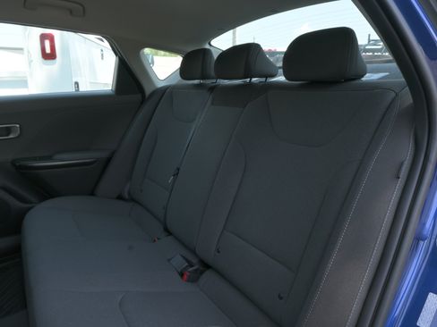 Used 2025 Kia K4 FWD image 11