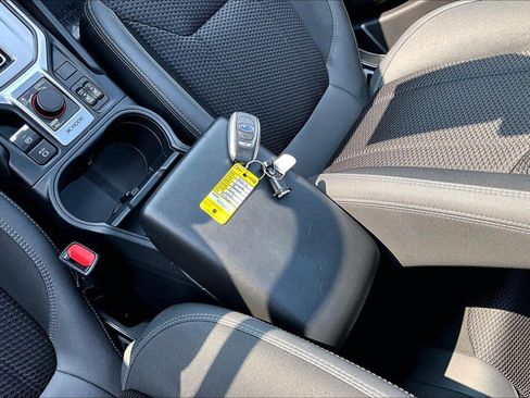 Certified 2023 Subaru Forester Premium AWD/4WD image 18