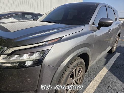 Used 2022 Nissan Pathfinder S FWD image 9