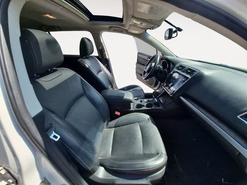 Used 2018 Subaru Outback 2.5i Limited AWD/4WD image 14