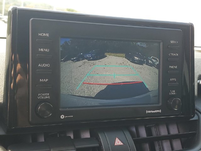 Used 2020 Toyota RAV4 XLE AWD/4WD image 29