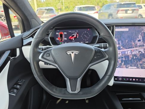 Used 2020 Tesla Model X Long Range AWD/4WD image 18