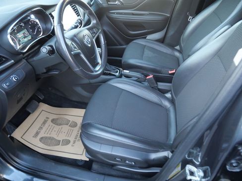 Used 2018 Buick Encore Preferred image 10