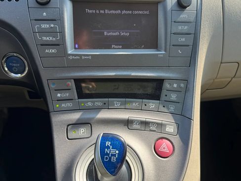 Used 2014 Toyota Prius Three FWD image 27