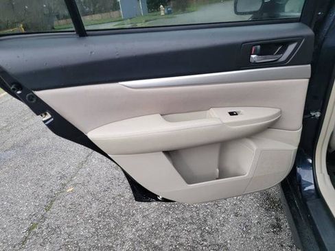 Used 2013 Subaru Outback 2.5i Premium w/ All-Weather Pkg image 14