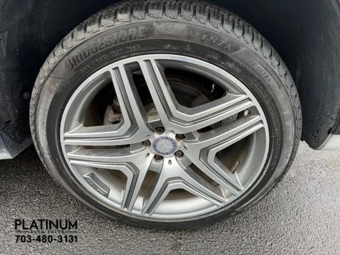 Used 2010 Mercedes-Benz GL 550 4MATIC image 19