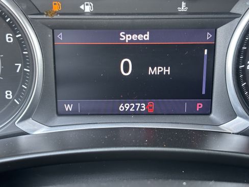 Used 2022 Chevrolet Equinox Premier w/ LPO, Cargo Package FWD image 28