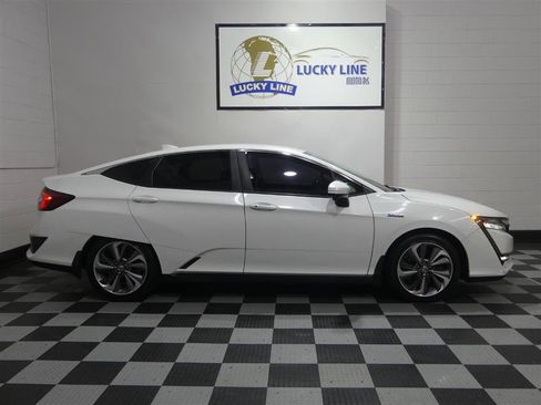 Used 2018 Honda Clarity Touring image 6
