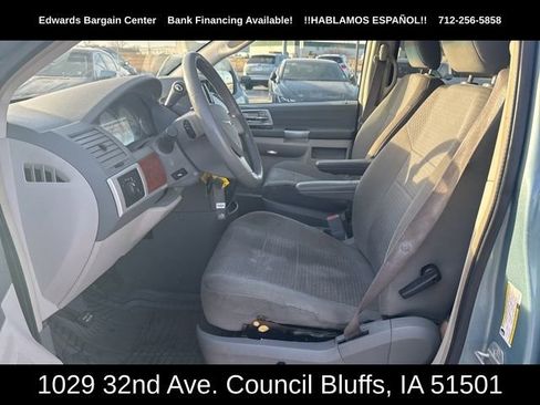 Used 2008 Chrysler Town & Country Touring w/ Entertainment Group #2 image 11