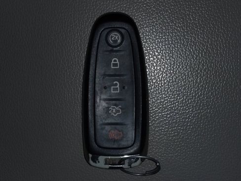 Used 2019 Ford Escape SEL FWD image 32