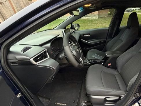 Used 2020 Toyota Corolla SE w/ SE Premium Package FWD image 13
