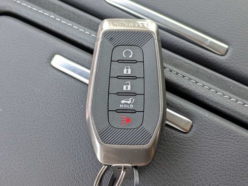 Used 2026 INFINITI QX80 Luxe w/ Cargo Package AWD/4WD image 32