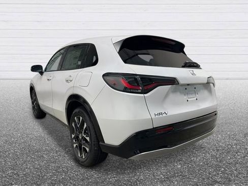 New 2026 Honda HR-V EX-L image 3