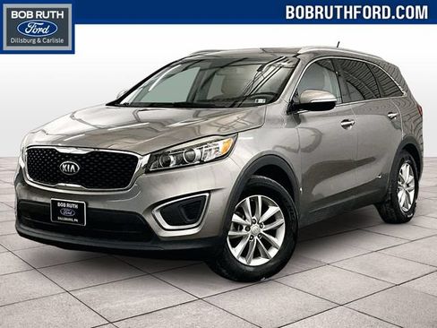 Used 2016 Kia Sorento FWD image 1