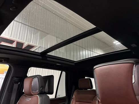 Used 2024 GMC Yukon Denali Ultimate AWD/4WD image 18