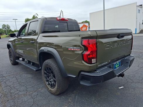 Certified 2024 Chevrolet Colorado Trail Boss w/ Technology Package AWD/4WD image 4