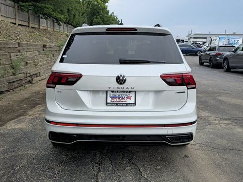 Used 2023 Volkswagen Tiguan SE R-Line AWD/4WD image 5