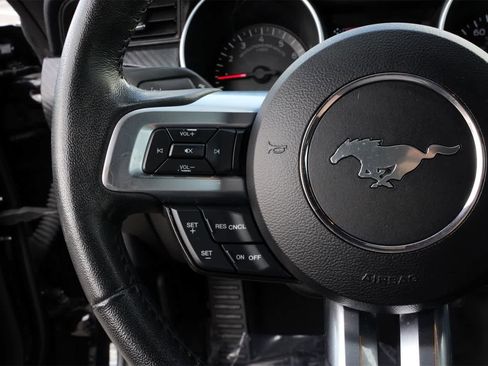 Used 2023 Ford Mustang Coupe image 8