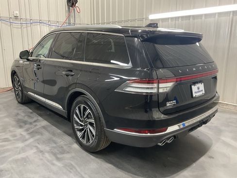 Used 2025 Lincoln Aviator Premiere image 22