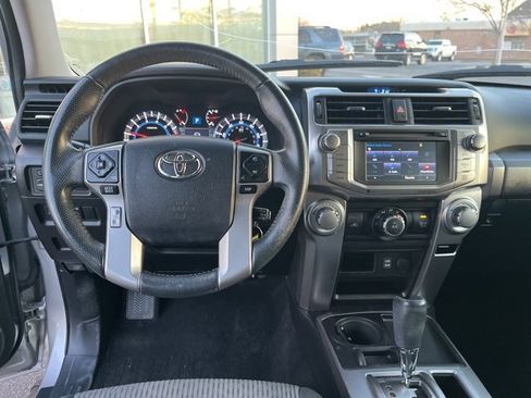 Used 2016 Toyota 4Runner SR5 image 17