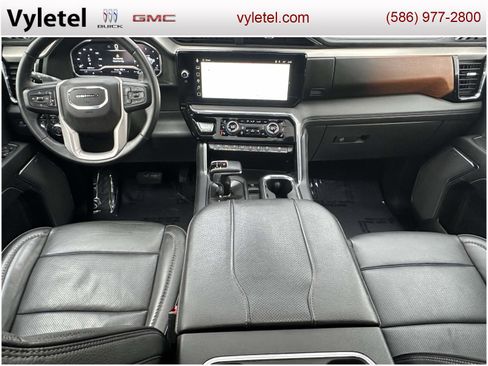 Used 2024 GMC Sierra 1500 Denali w/ Denali Reserve Package image 15