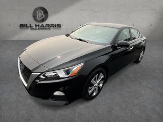 Used 2019 Nissan Altima 2.5 S FWD video 1