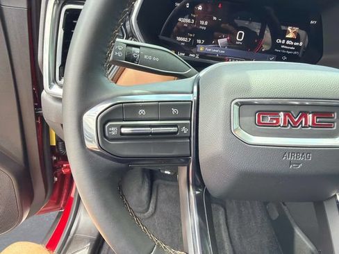 Used 2025 GMC Canyon AT4 AWD/4WD image 24